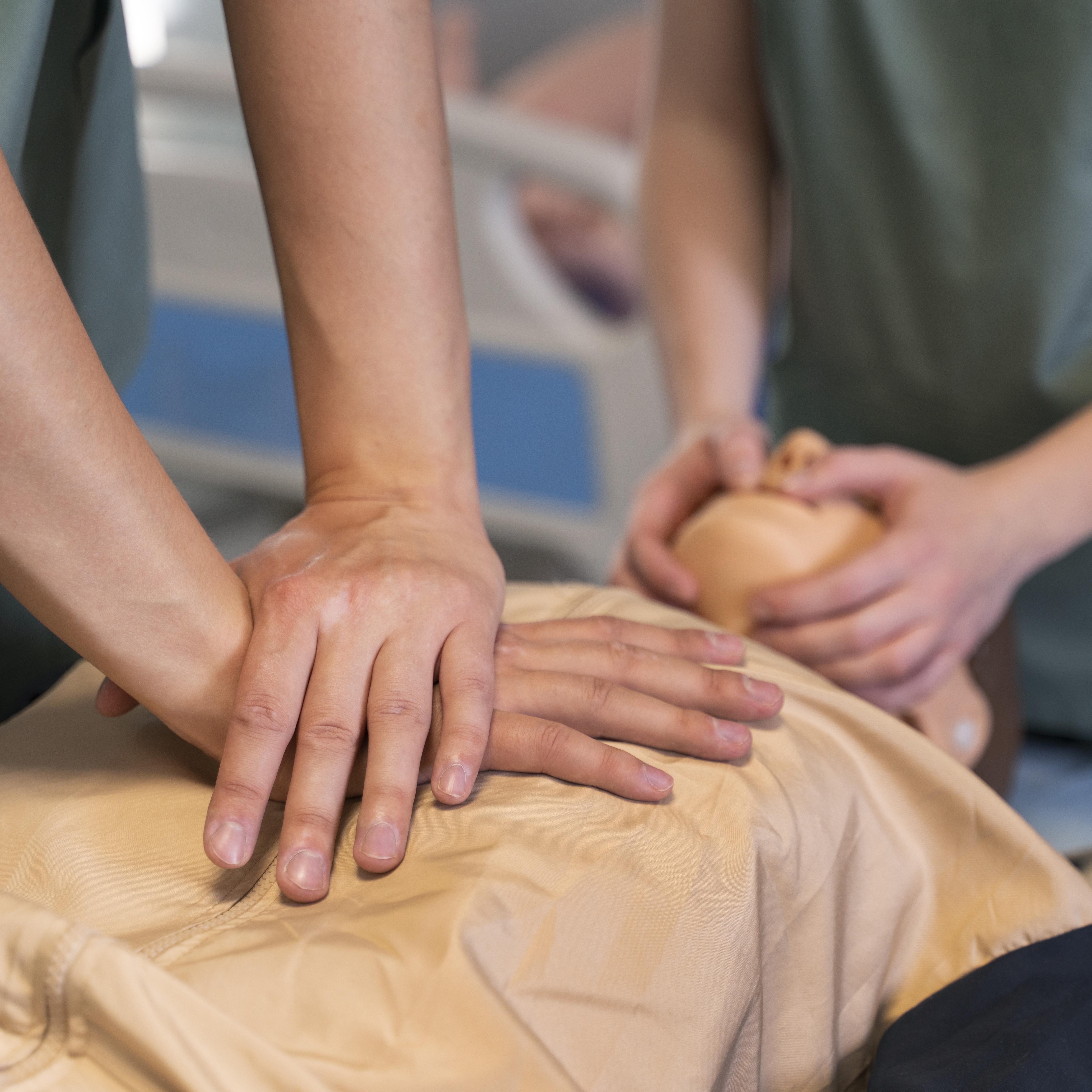medicine-student-doing-their-practice-hospital medicine-student-doing-their-practice-hospital